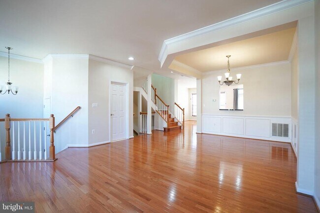 Foto del edificio - 5685 Faircloth Ct