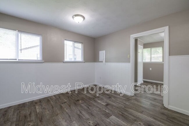 Building Photo - 1426 East Pitman Avenue