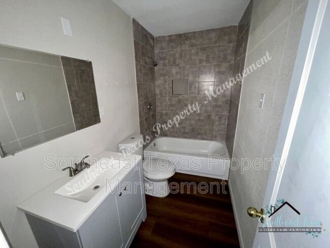 Building Photo - 4770 Galveston St