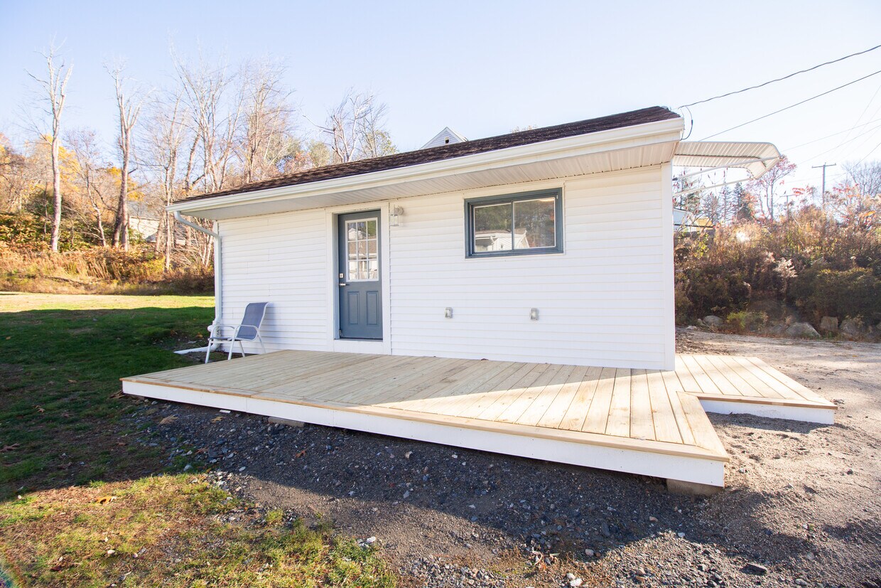 Foto principal - 80 Brigham Rd