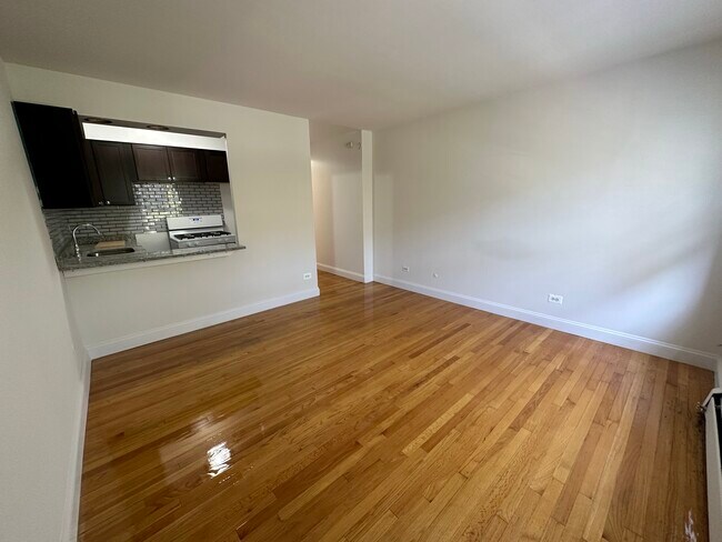 Foto del edificio - 6830 N Sheridan Rd