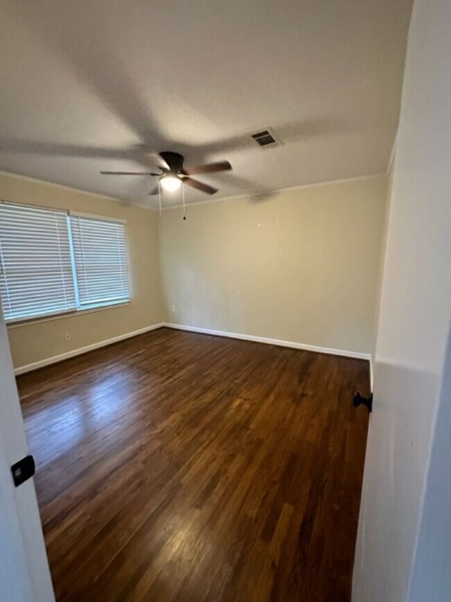Foto del edificio - Downtown Gainesville Bungalow