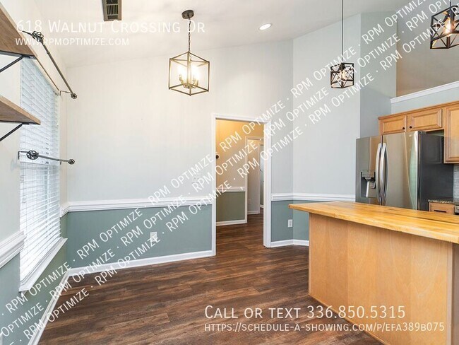 Foto del edificio - 618 Walnut Crossing Dr