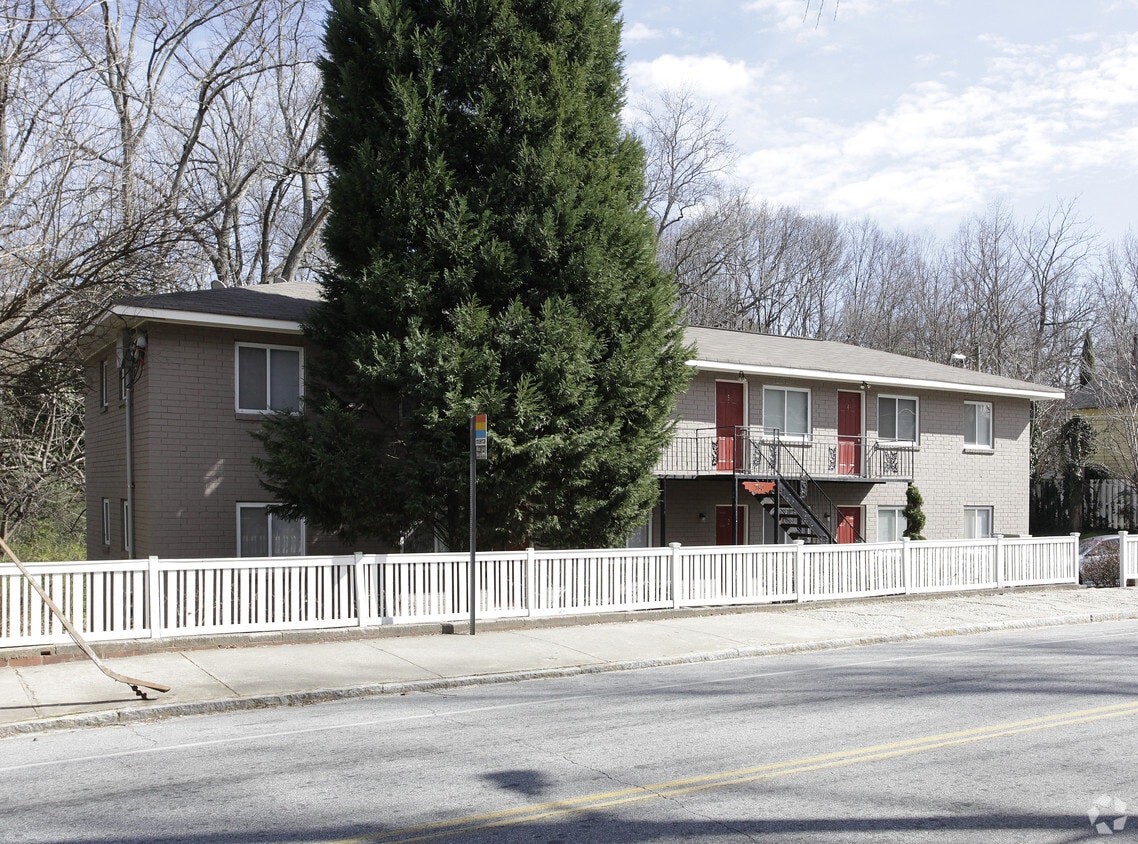 Building Photo - 780 Confederate Ave SE