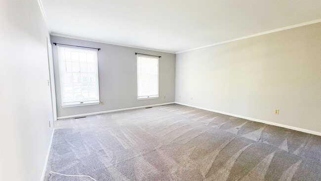 Foto del edificio - 830 Larch Way