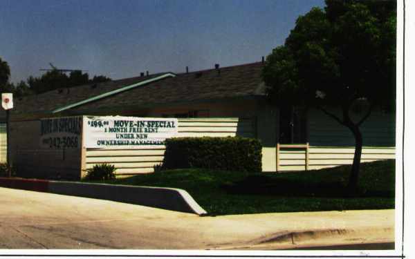 Building Photo - Bogart Apartments