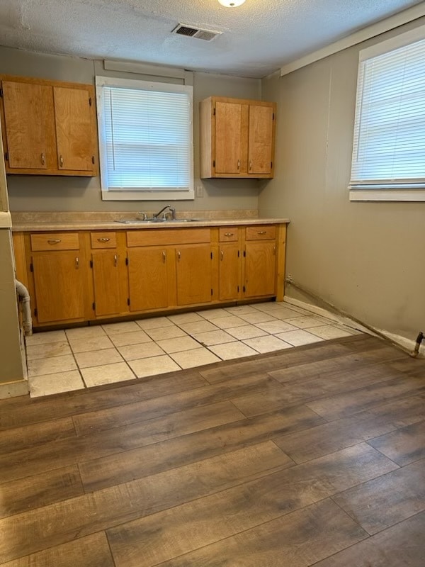 Building Photo - 3156 Given Ave