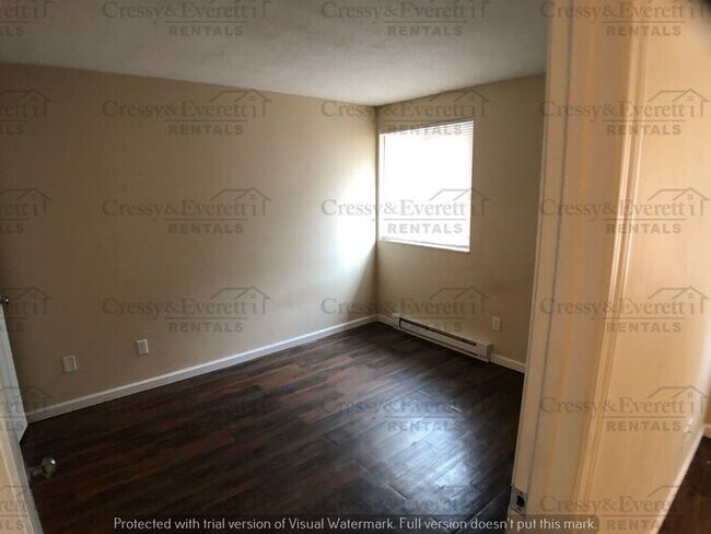 Foto del edificio - 1 Bedroom Apartment 2nd floor unit