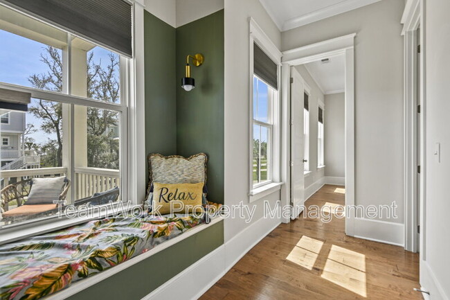 Foto del edificio - 1485 Menhaden Ln