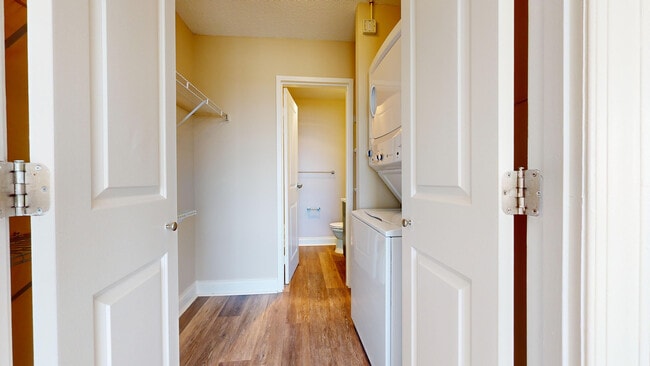 Interior Photo - The Whitmore