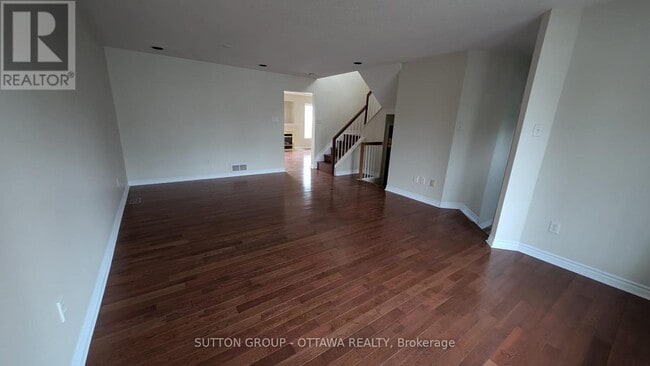 Building Photo - 22 Westmeath Crescent