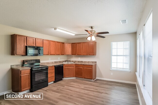 Building Photo - 6850 John Clark Dr