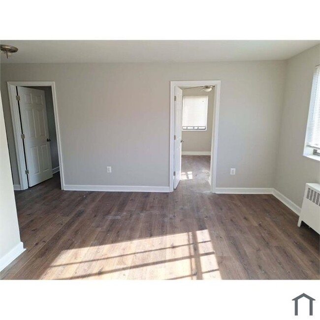 Foto del edificio - Cozy & Convenient DC Living | Flexible Ren...