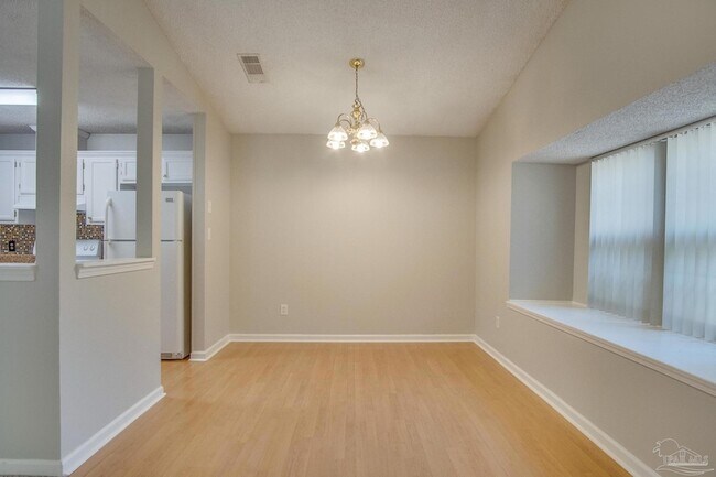 Foto del edificio - 3164 Cedarwood Village Ln