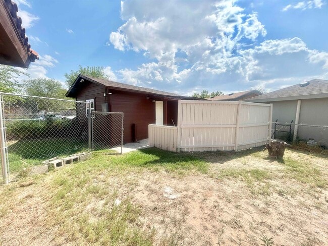 Building Photo - 116 Soledad Loop