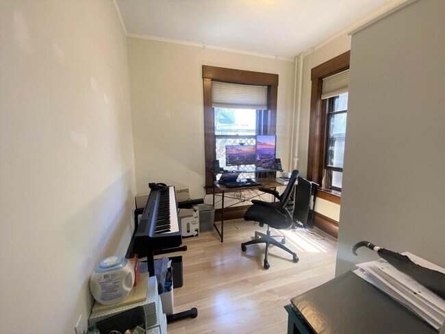 Foto del edificio - 1154 Massachusetts Ave