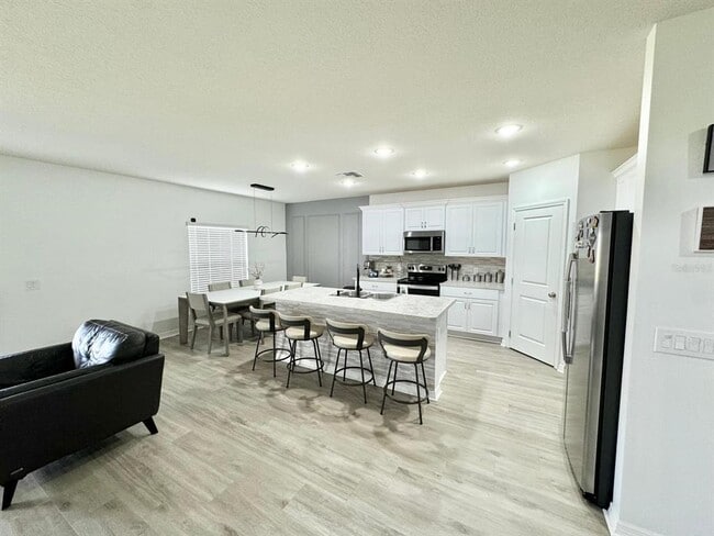 Building Photo - 2900 Ponce Crest Dr