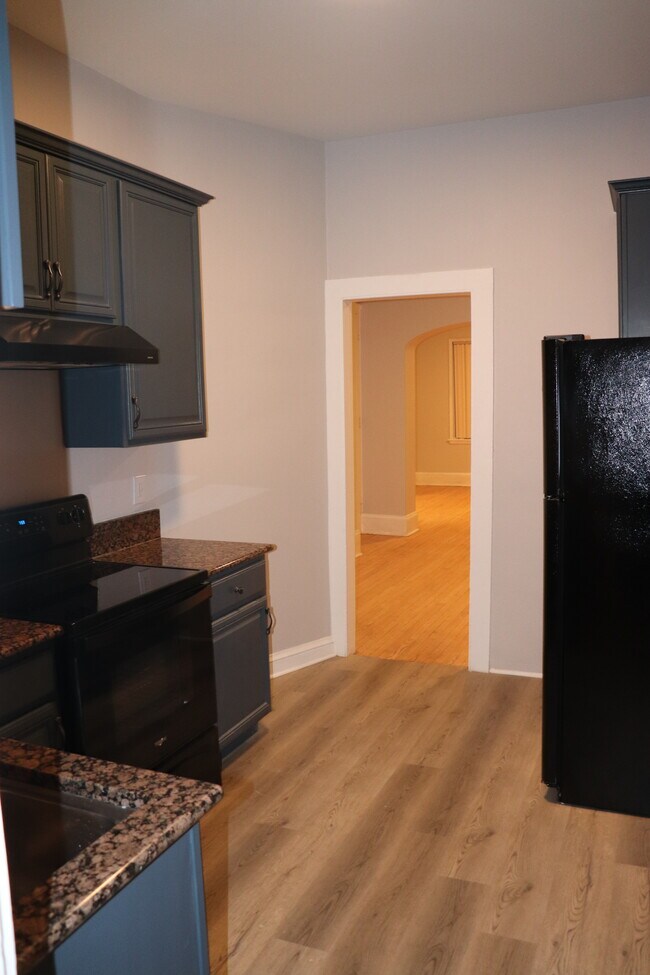 Kitchen - 836 Jefferson Ave