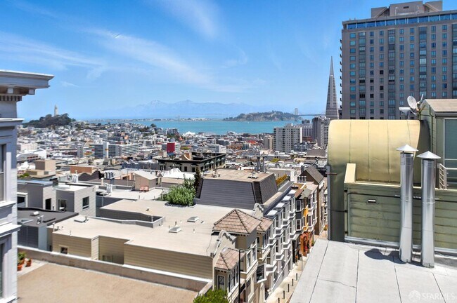 Foto del edificio - 1220 Jones St