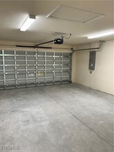 Building Photo - 1031 S Bronze Ct