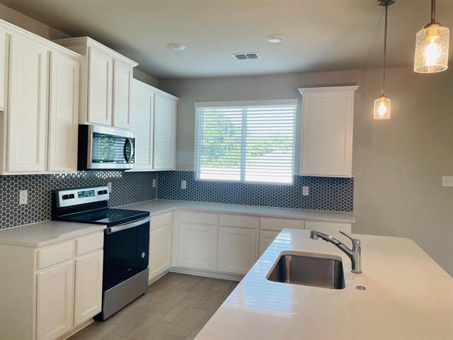 Building Photo - 5937 Revere Dr