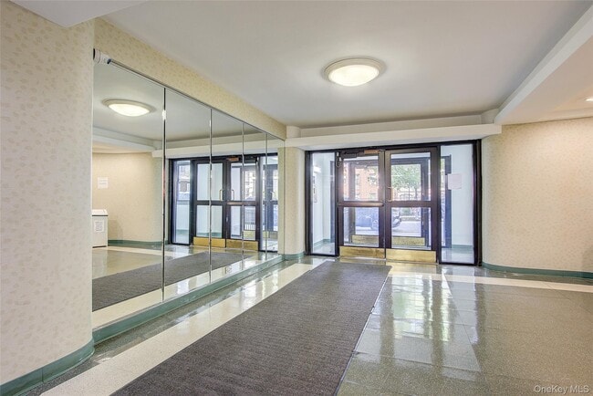 Building Photo - 98-10-9864 64th Ave