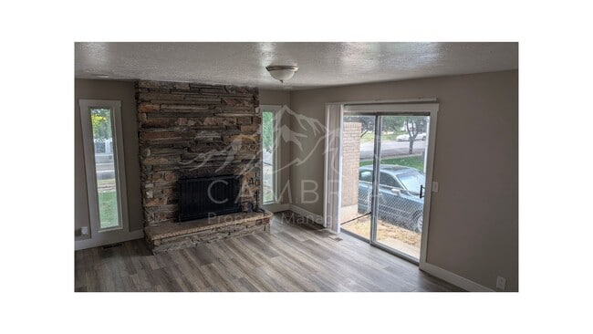 Photo - 4 BR House For Rent in Midvale