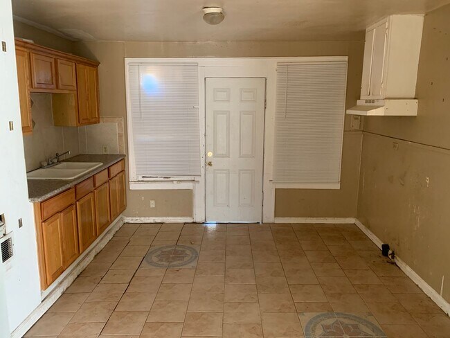 Foto del edificio - 2506 Malcolm St