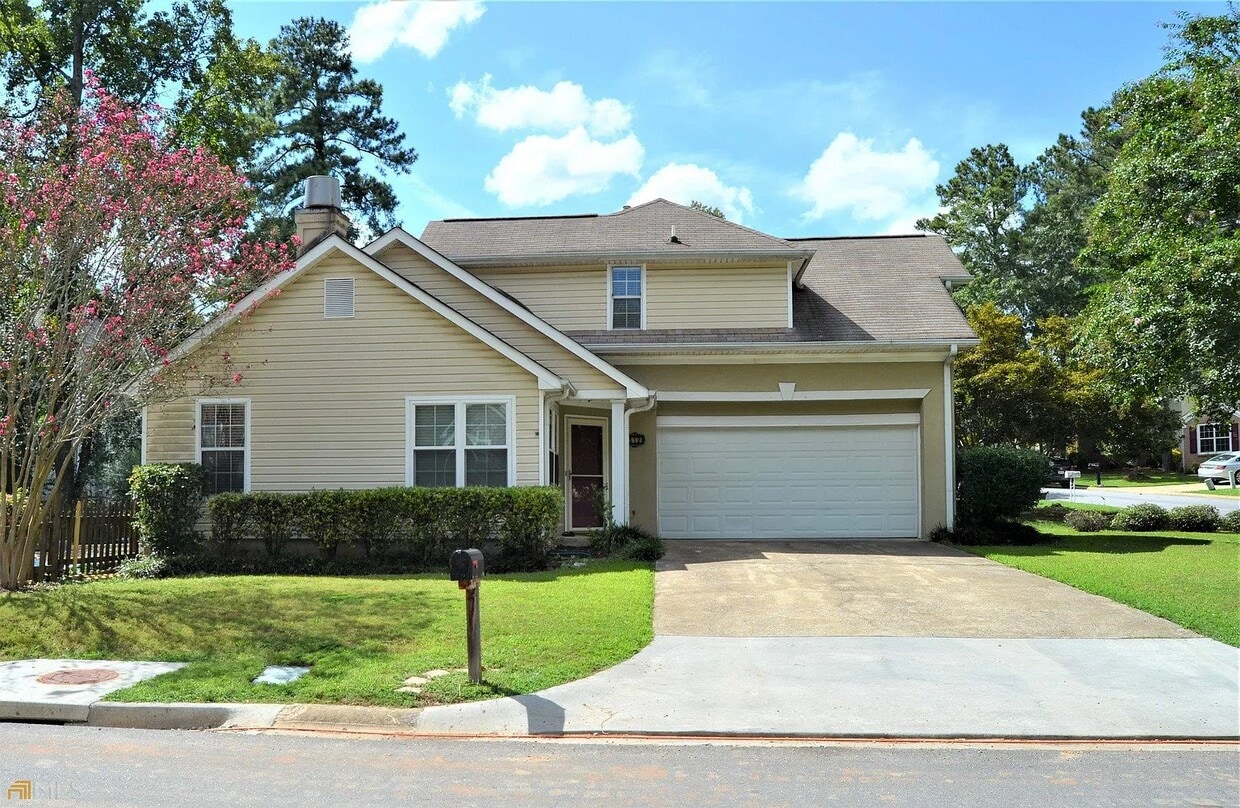 512 N Fairfield Dr, Peachtree City, GA 30269 House Rental in