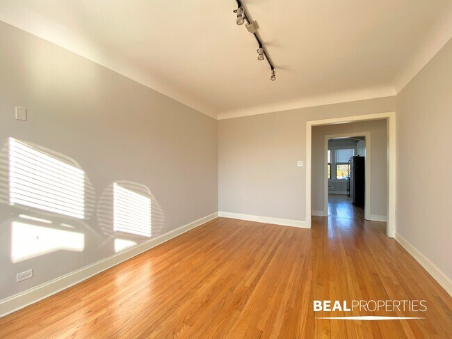 Foto del edificio - 2321 N Rockwell St