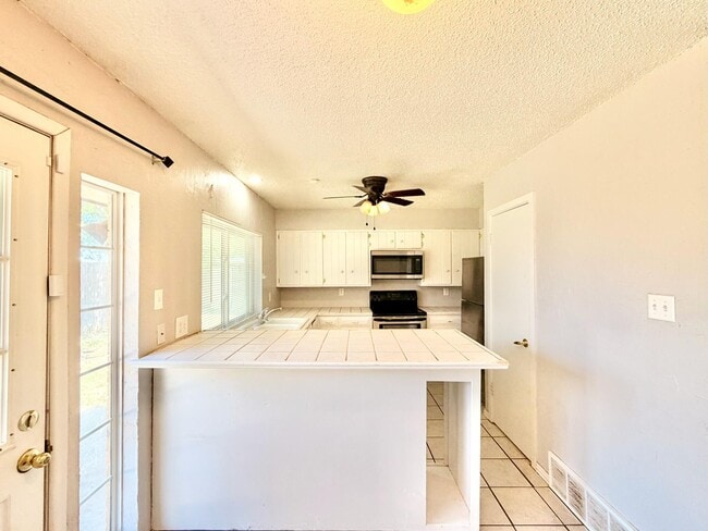 Building Photo - 5703 3rd St