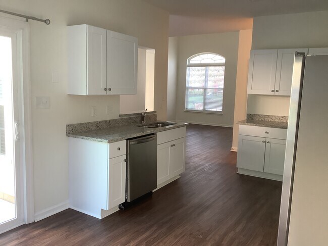 Foto del edificio - 3749 Sipes Ln