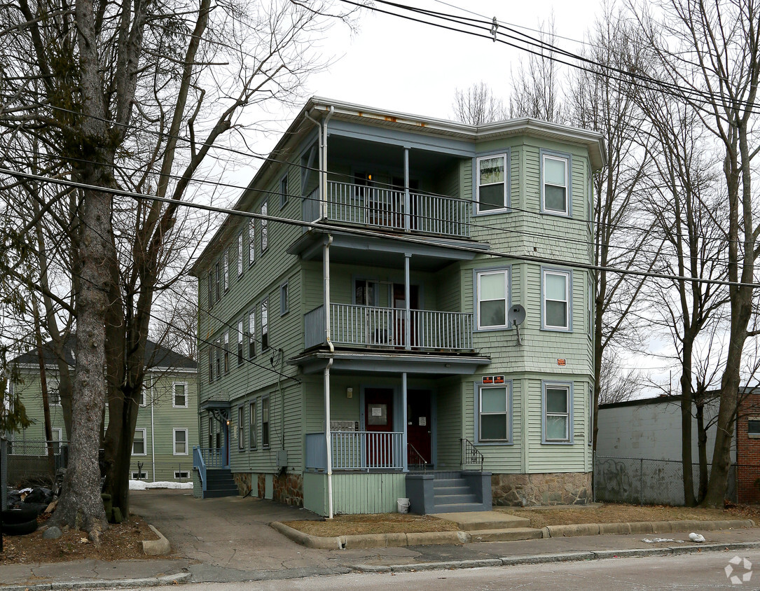 Building Photo - 177-179 Green St