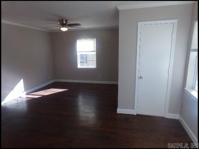 Foto del edificio - 17 Neal Pl