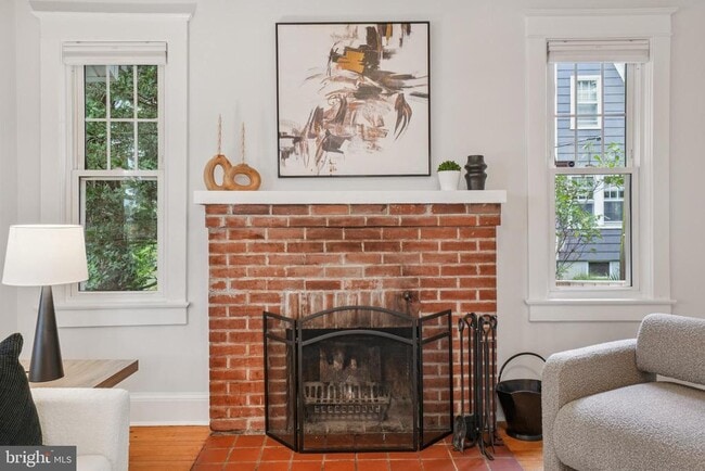 Foto del edificio - 2439 Monroe St NE