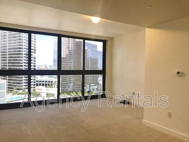 Foto del edificio - 600 Queen St