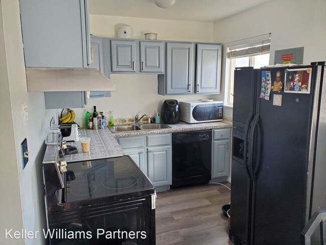 Building Photo - 4 br, 2 bath House - 2422 Anjelina Cir W