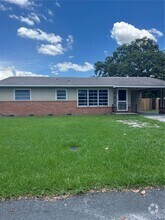Building Photo - 925 Susan Dr