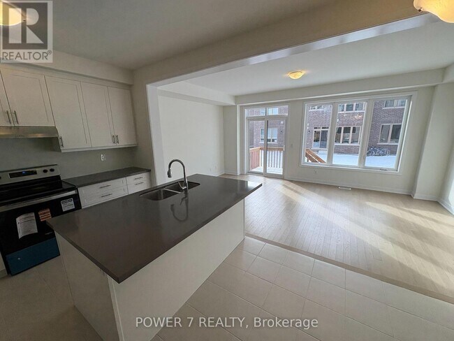 Building Photo - 14 Harvey Bunker Cres