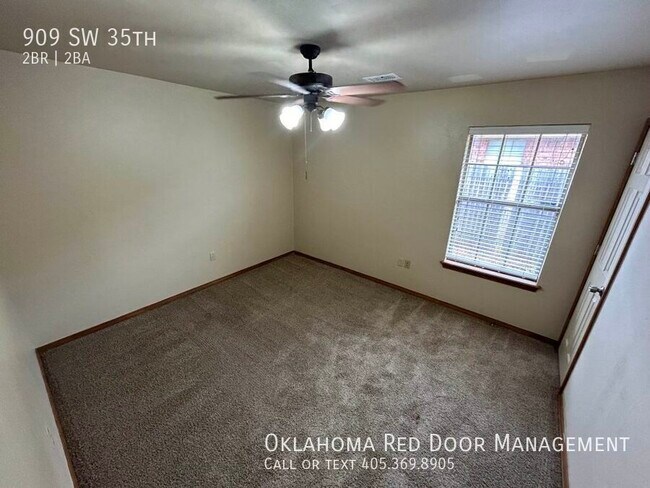 Foto del edificio - 909 SW 35th St