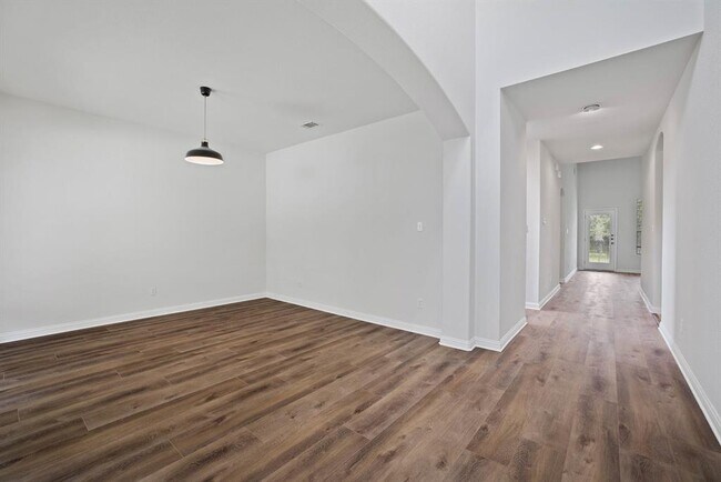 Foto del edificio - 3800 Juniper Hills St