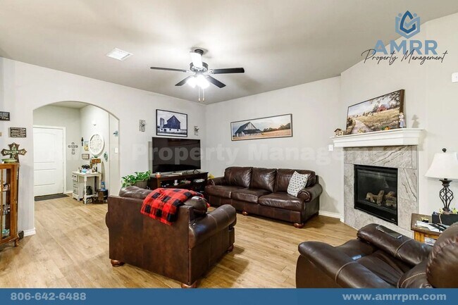 Foto del edificio - Spacious 3-Bedroom Townhome In Cooper ISD!