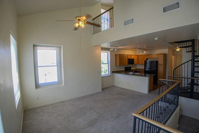 Foto del edificio - Comfort with Resort-Style Living 2BED/2BAT...