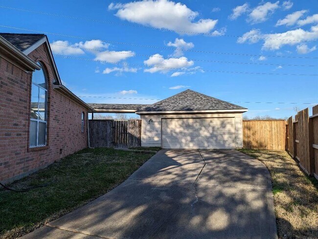 Foto del edificio - 1822 American Elm Ct