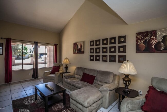 Building Photo - 4348 E Maldonado Dr