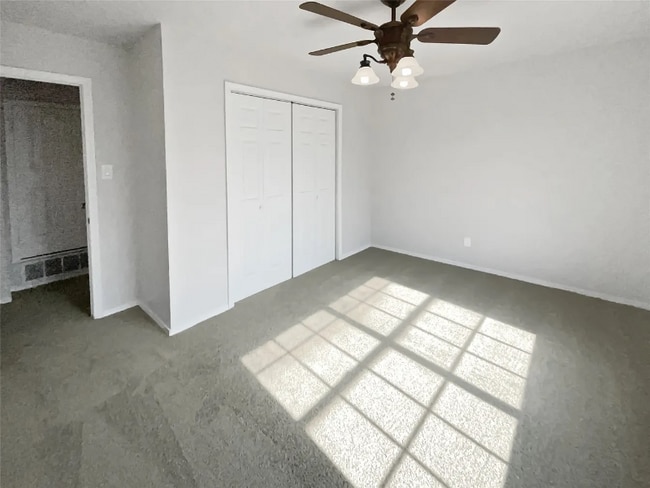Building Photo - 4421 Ballinger Dr