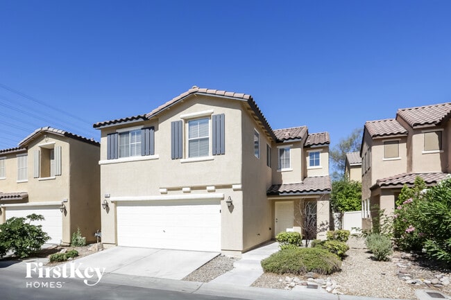 Building Photo - 5681 Woods Crossing St