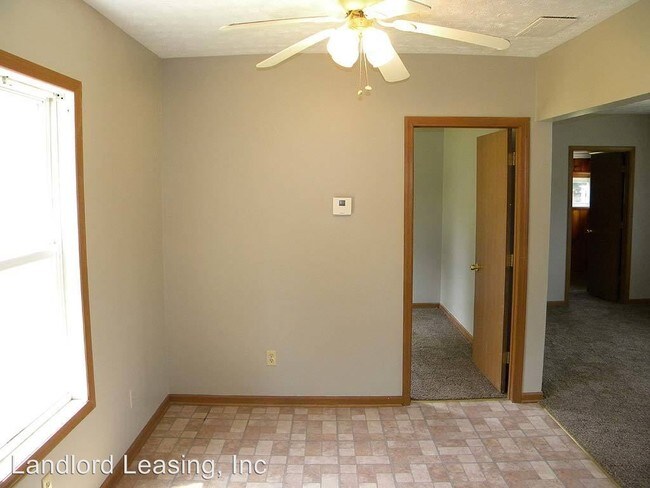Building Photo - 661 Grantwood Ave