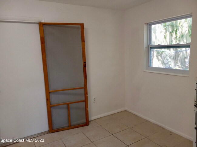Foto del edificio - 354 Hibiscus Ave