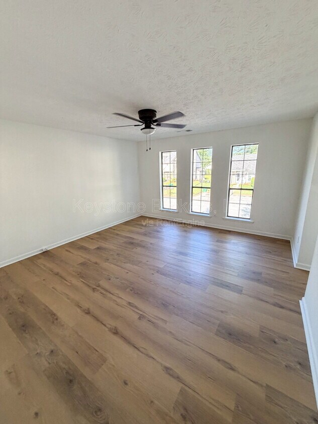 Foto del edificio - 869 Heritage Oaks Dr